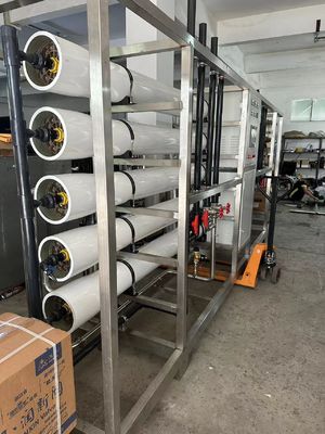 İyi bir fiyat. UV Sterilizer Sıvı Su RO Sistemi 150-300 Psi Basınç Derecesi çevrimiçi