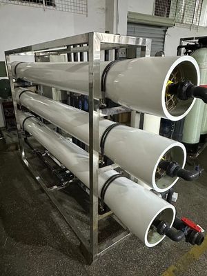 İyi bir fiyat. Ticari Ters Osmoz Su Filtrasyonu 6m3/H Günde 120m3 çevrimiçi