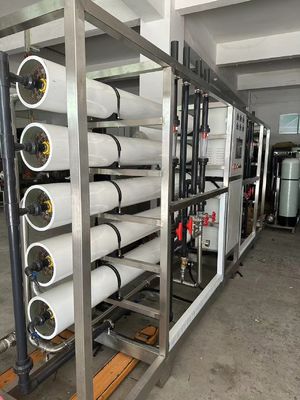 İyi bir fiyat. 50-1000 M3/Gün Sıran Su RO Sistemi %98 Tuz Atma Hızı çevrimiçi
