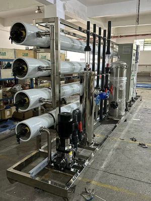 İyi bir fiyat. Yüksek Tuzluluklu Sıran Su RO Sistemi Siemens PLC Kontrolü 5-45.C Besleme suyu için çevrimiçi