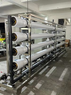 İyi bir fiyat. PLC kontrolü ve UV sterilizatörü ile 500-1000M3/Gün Süt Su RO Sistemi çevrimiçi