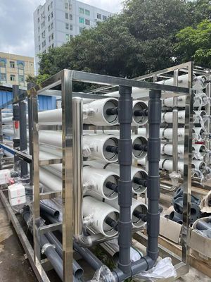 İyi bir fiyat. Çıkış 5 Aşama Belediye Su RO Sistemi 150-300 PSI 380/440V Güç Tedarikçisinde çevrimiçi