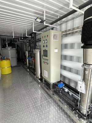İyi bir fiyat. Saat başına 25m3 Konteynerli Grundfos / CNP Pompası ile RO Sistemi çevrimiçi