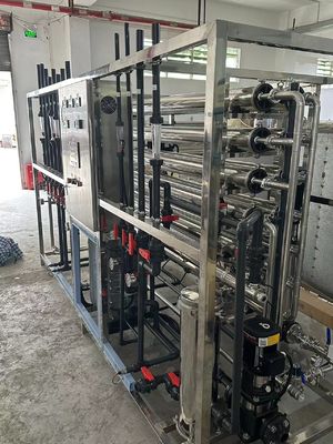 İyi bir fiyat. İki aşamalı RO EDI Tesisi Ultra saf su makinesi Paslanmaz çelik montajı çevrimiçi