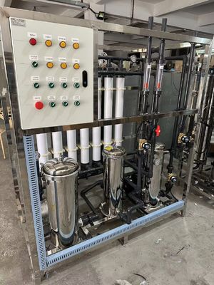 İyi bir fiyat. Ultrafiltrasyon teknolojisi ve paslanmaz çelik kontrol paneli ile dayanıklı ultrafiltrasyon sistemi 240kg özelleştirilmiş voltaj çevrimiçi